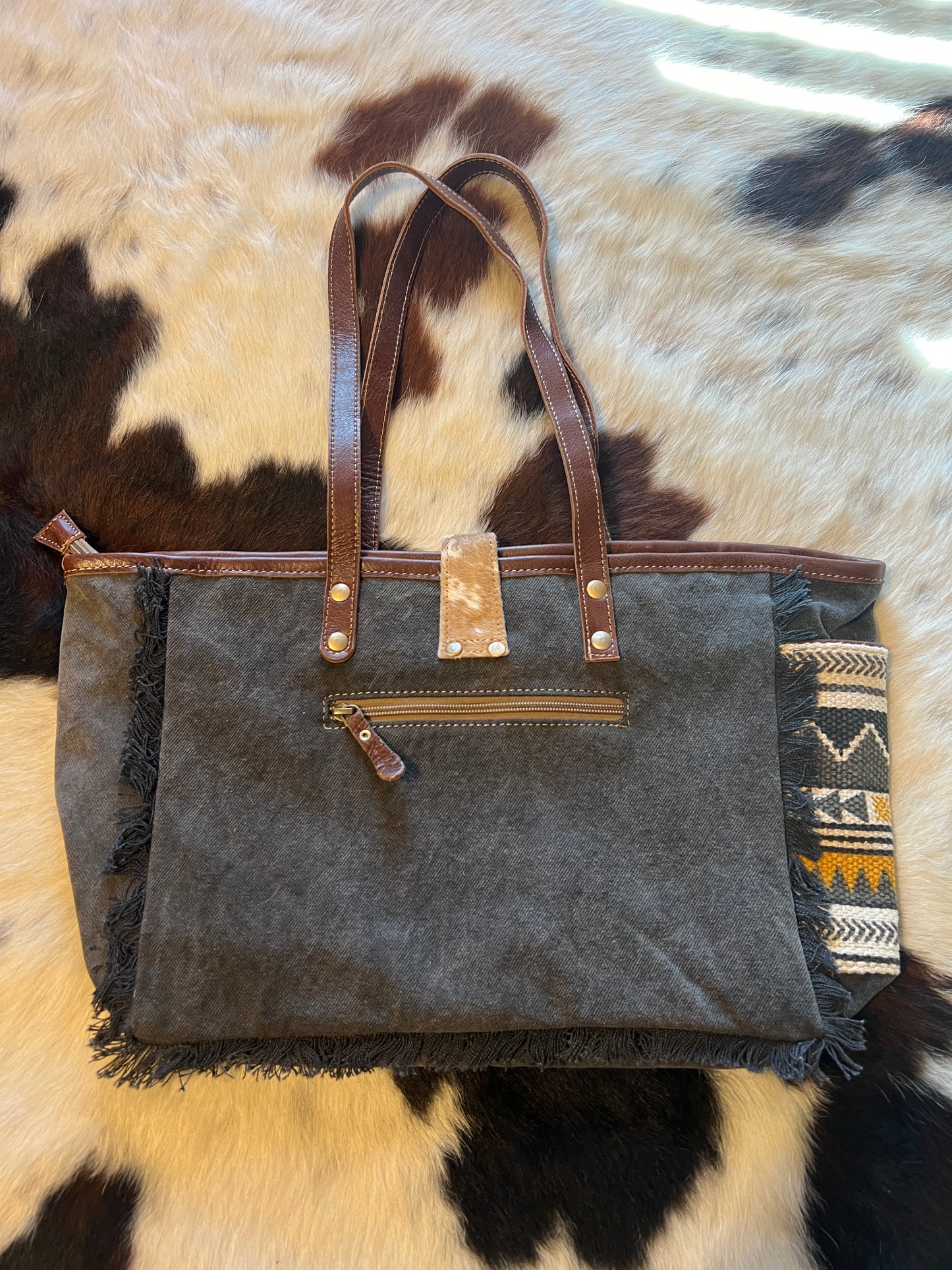 Myra Tote